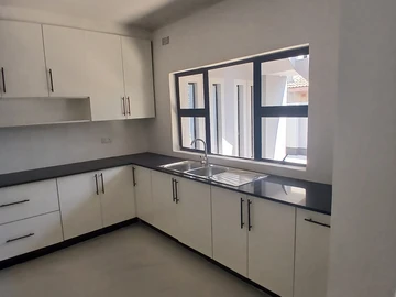 3 Bedroom Garden Flat