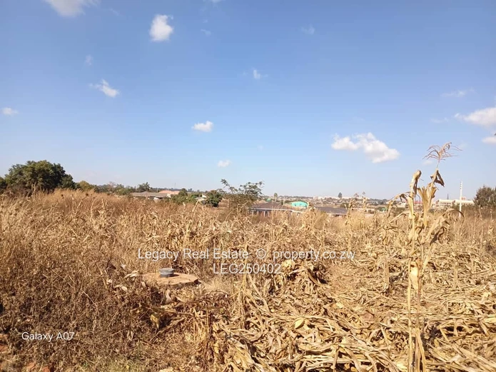 1500m² Vacant Stand in Hatcliffe — Level with Road Access