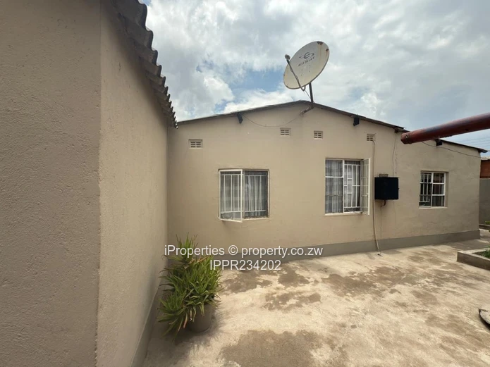 Neat 3-Bedroom Home with Borehole & 5kVA Power System (Deeds Available)