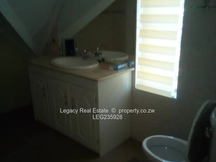 Prime Borrowdale Rental,Upmarket 3-Bedroom Borrowdale Cottage