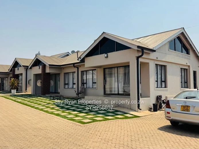 FOR SALE: 4x CLUSTERS IN ONE COMPLEX | MANRESA, MORDEN