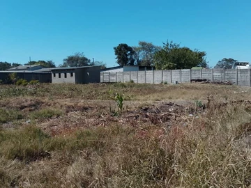 Commercial & Industrial Land