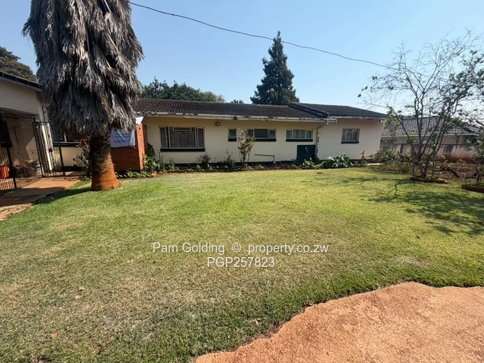 5-Bed Parklands Home with Borehole & beautiful Lawn (Sole Mandate)