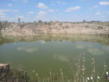 Commercial & Industrial Land