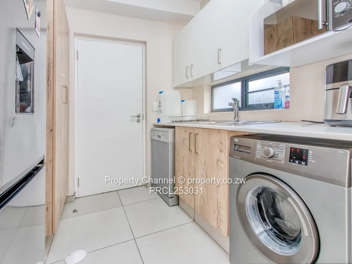 4 Bedroom Cluster For Sale in Craigavon, Sandton, Johannesburg