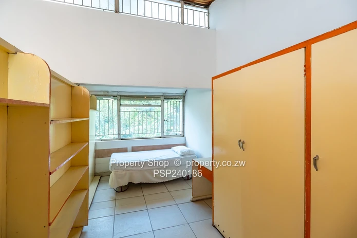 Fully Furnished 3 Bedrooms Garden Flat