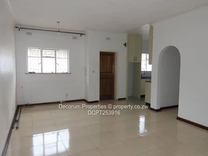 3 Bedroom Garden Flat Kamfinsa Greendale For Sale (Sole Mandate)