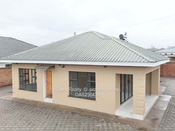 Neat Home To Let  In A Secure Community  (Sole Mandate)