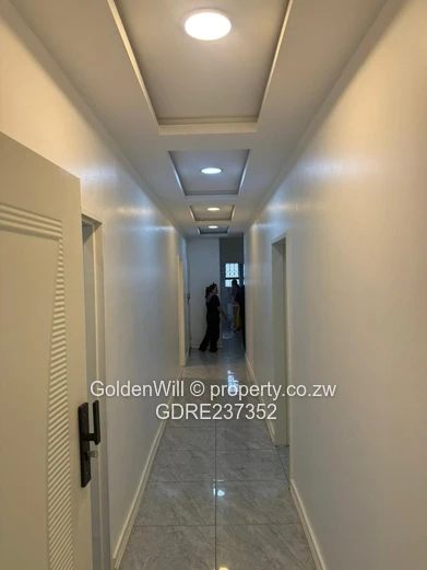 Gletwin 6 Bedroomed House To Rent