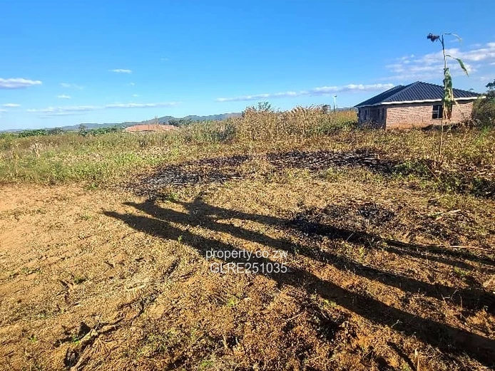 1000m² Crowhill Views Stand – Sunny, Elevated with Distant Hills