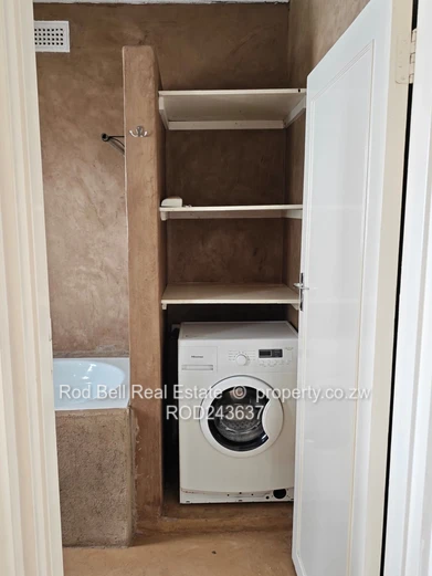 Avondale West: 2-Bed Garden Flat