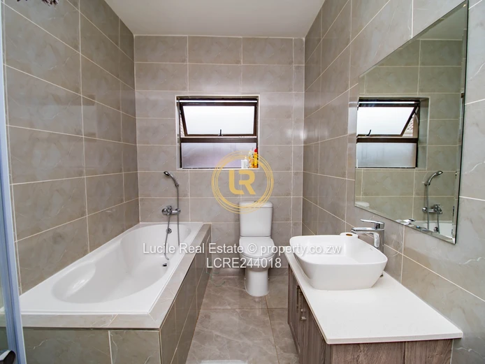 Mordern Townhouse for Rent/Mandara