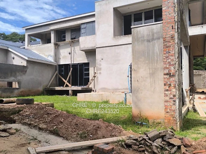 Gletwin House For Sale