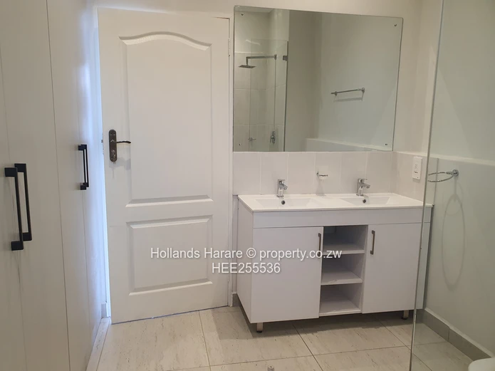Stylish 2 bed flat to rent