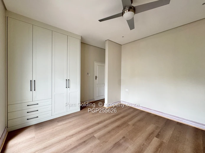Exclusive Living - 4 Bedroom Home Chisipite 