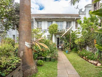 2 Bedroom Garden Flat