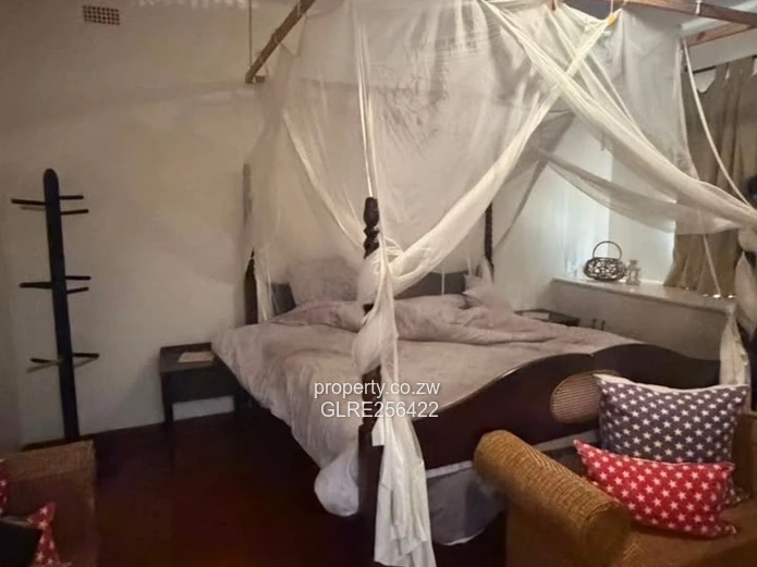 Spacious 4-Bed Emerald Hill Home with Lush Garden & Solar