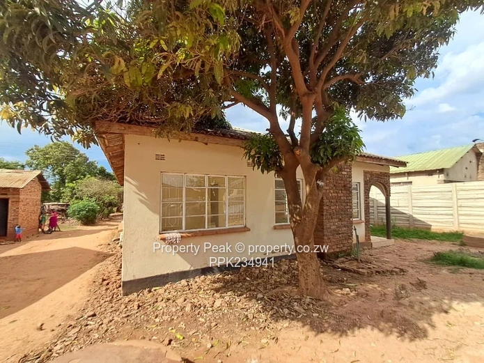 Hatcliffe House For Sale