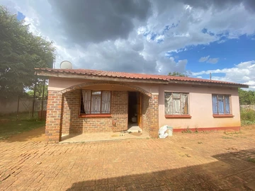 Neatly Built 3 bedroomed cottage for sale 