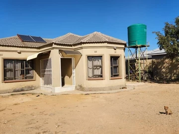 2 Bedroom House