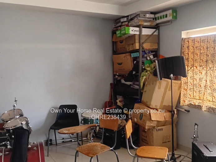 Belvedere Commercial Property For Rent