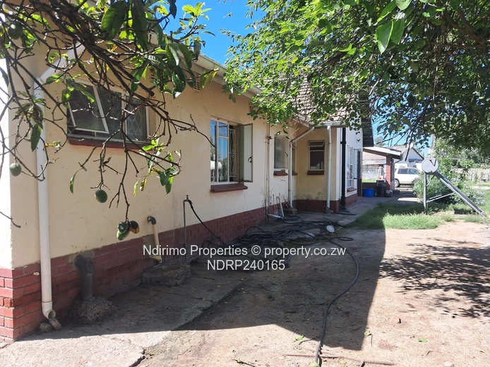 Hatfield House For Sale