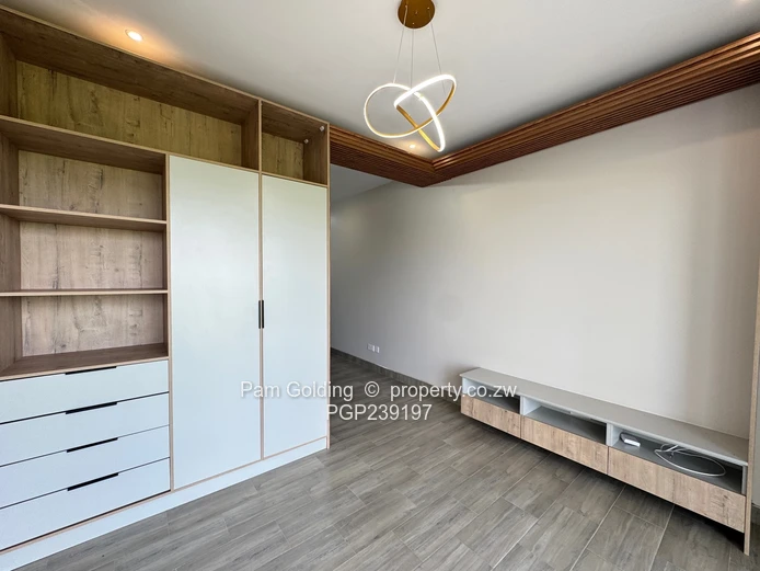Studio Apartment - Borrowdale West 
