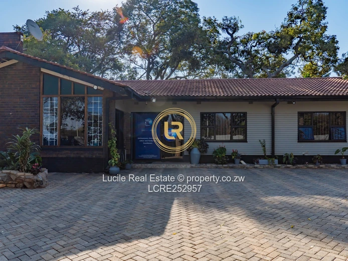Prime Upper Hillside Estate – Spacious Family Home