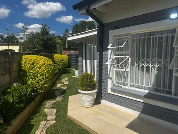 3 Bedroom Garden Flat