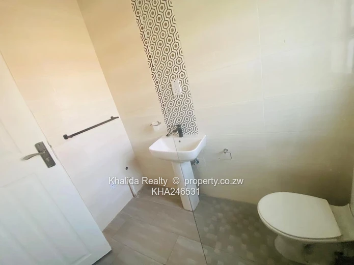 Reinham House to Rent For 1 June 2026