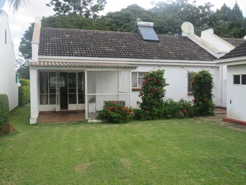 Charming 2 Bedroom Unit with Private Garden