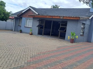 Stunning Family Home!!!
