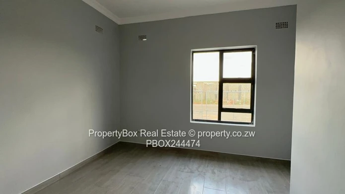 Adelaide Park, Ruwa 2 bed cottage for rent!