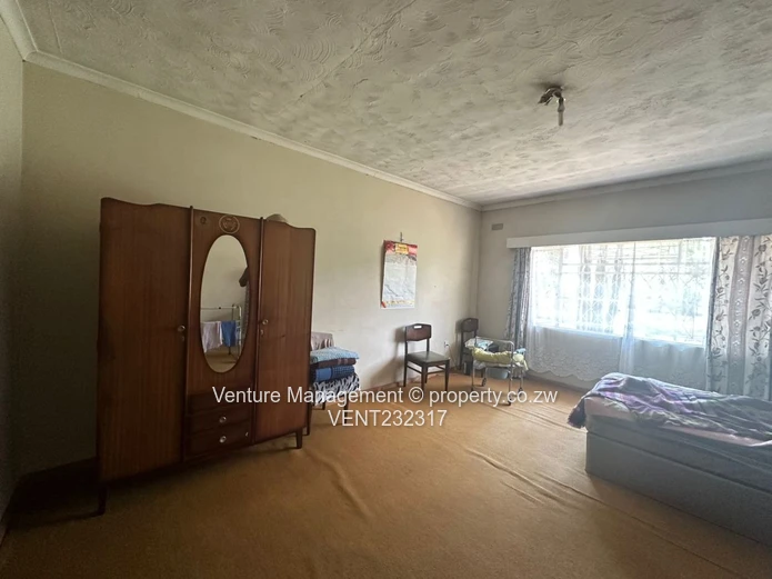 Sturdy 3 Bedroom Home On 1 Acre