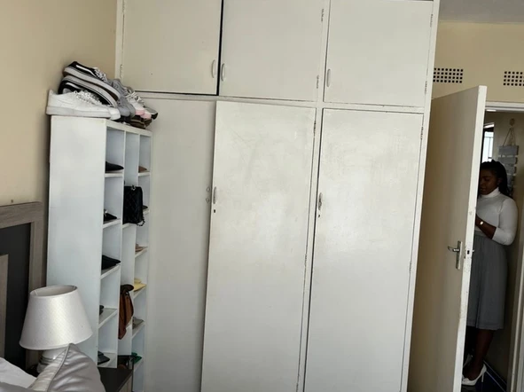 Flat & Apartment