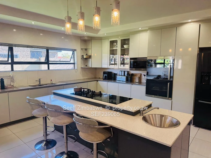 Elegant 5bed home for sale in Sandton Park