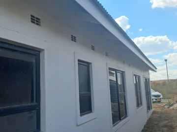2 Bedroom House