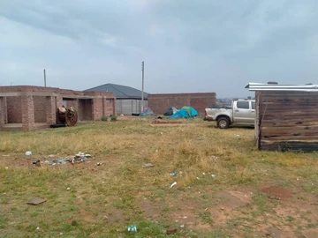 Stands & Residential Land