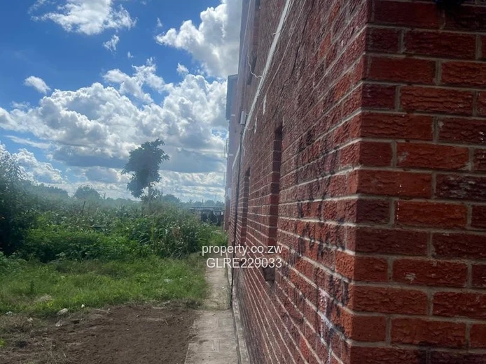 Budiriro Flat Ground Floor  For Sale 