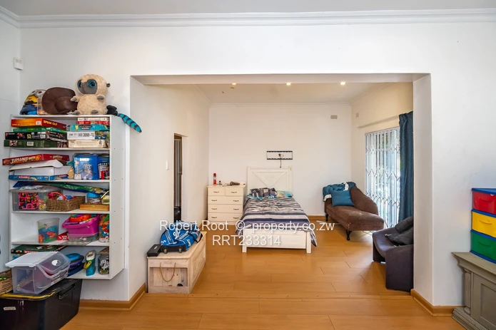 Spacious 6-Bedroom Family Home opposite Chisipite Snr School – Chisipite