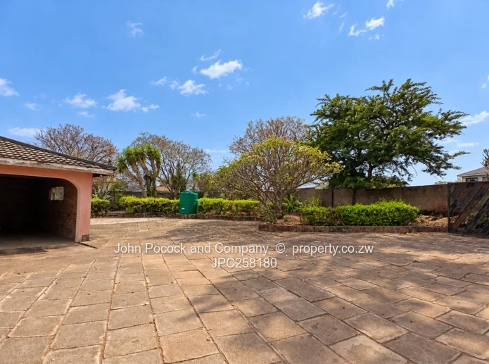 4 Bedroom Home in Matsheumhlope!