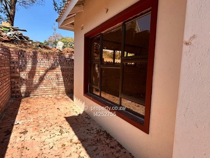 Glen Lorne 3 bedroomed house to rent