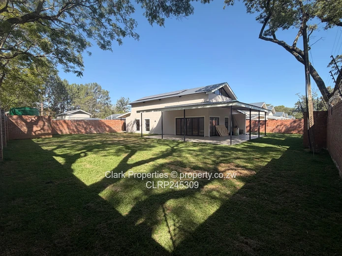 STUNNING TOWNHOUSES ON 1000sqm (Sole Mandate)