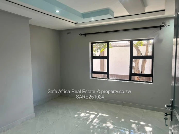 4 BEDROOM HOUSE TO LET | ZIMRE PARK, NEAR MUTARE ROAD - $700pm