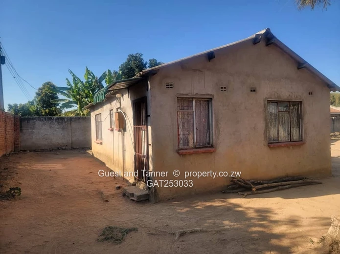 Zimre Park Stand with 2-Bedroom Cottage for Sale 