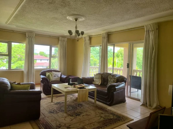 6 Bedroom House