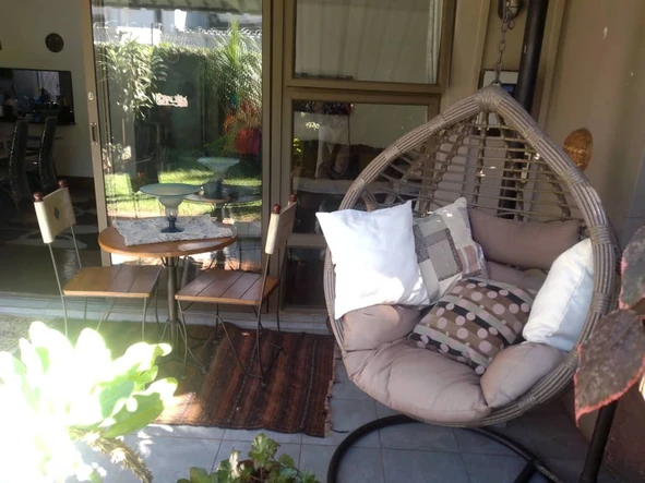 Cosy 2 Bedroom Duplex Garden Flat - Furnished