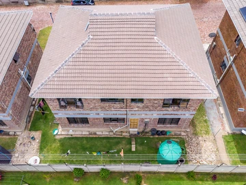 3 Bedroom Flat & Apartment