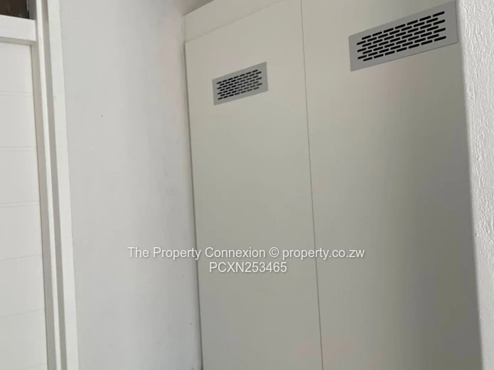 Modern 3-Bedroom Executive Apartment in Tynwald – Prestigious Gated Community