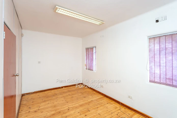Commercial Property For Rent in Avondale